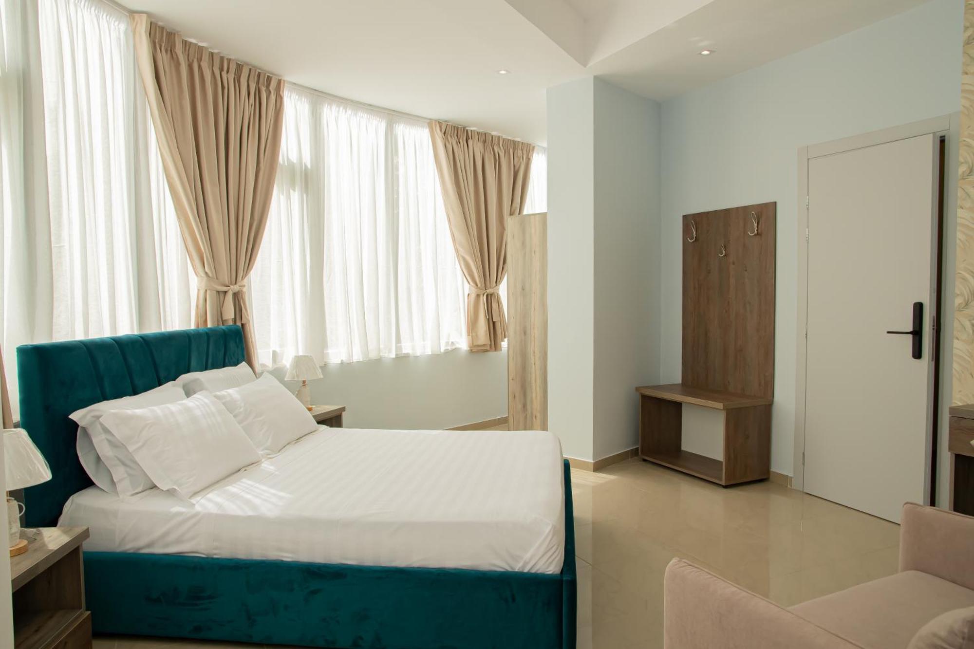 Alv Rent Rooms Vlore Luaran gambar