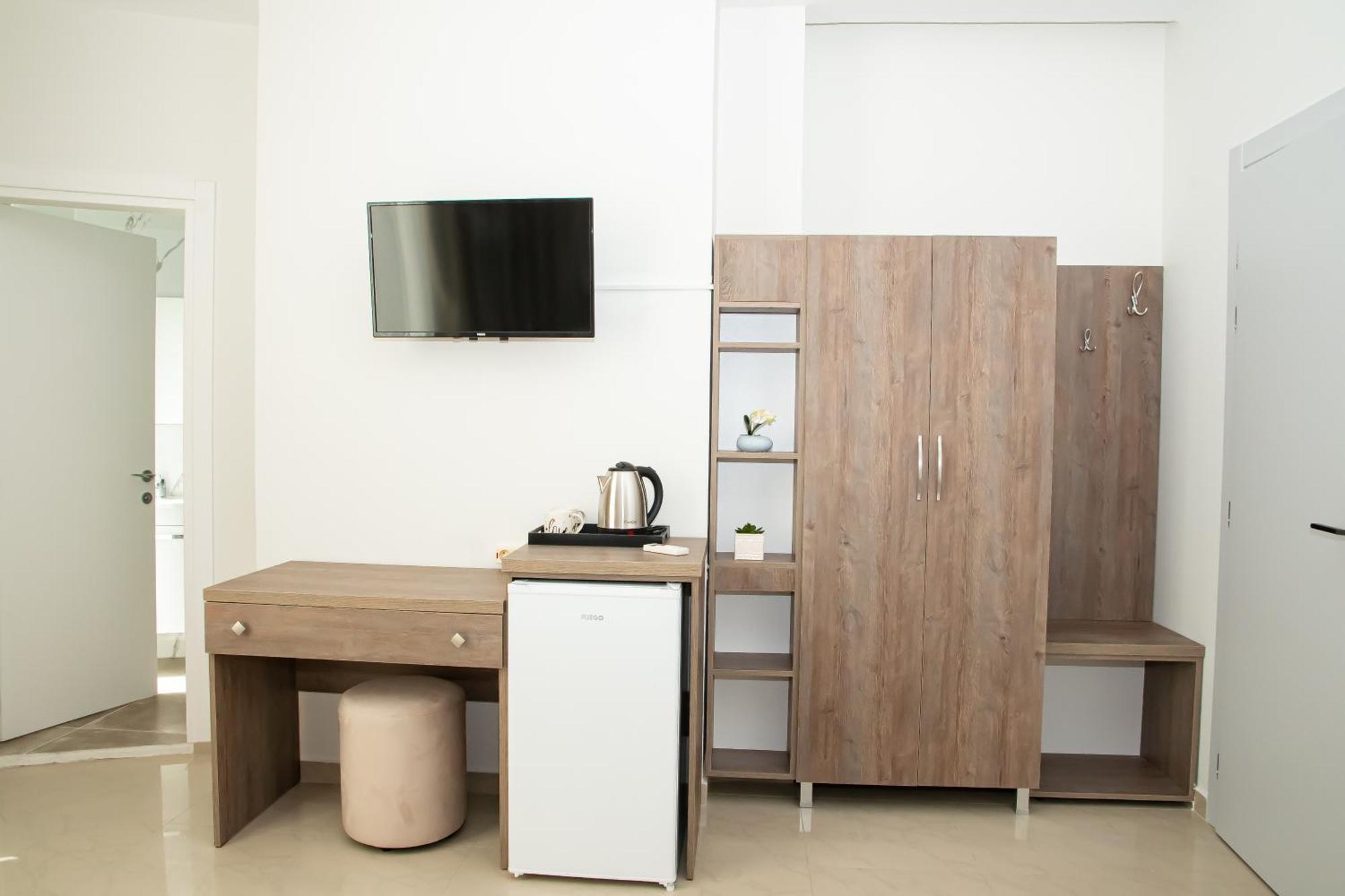 Alv Rent Rooms Vlore Luaran gambar