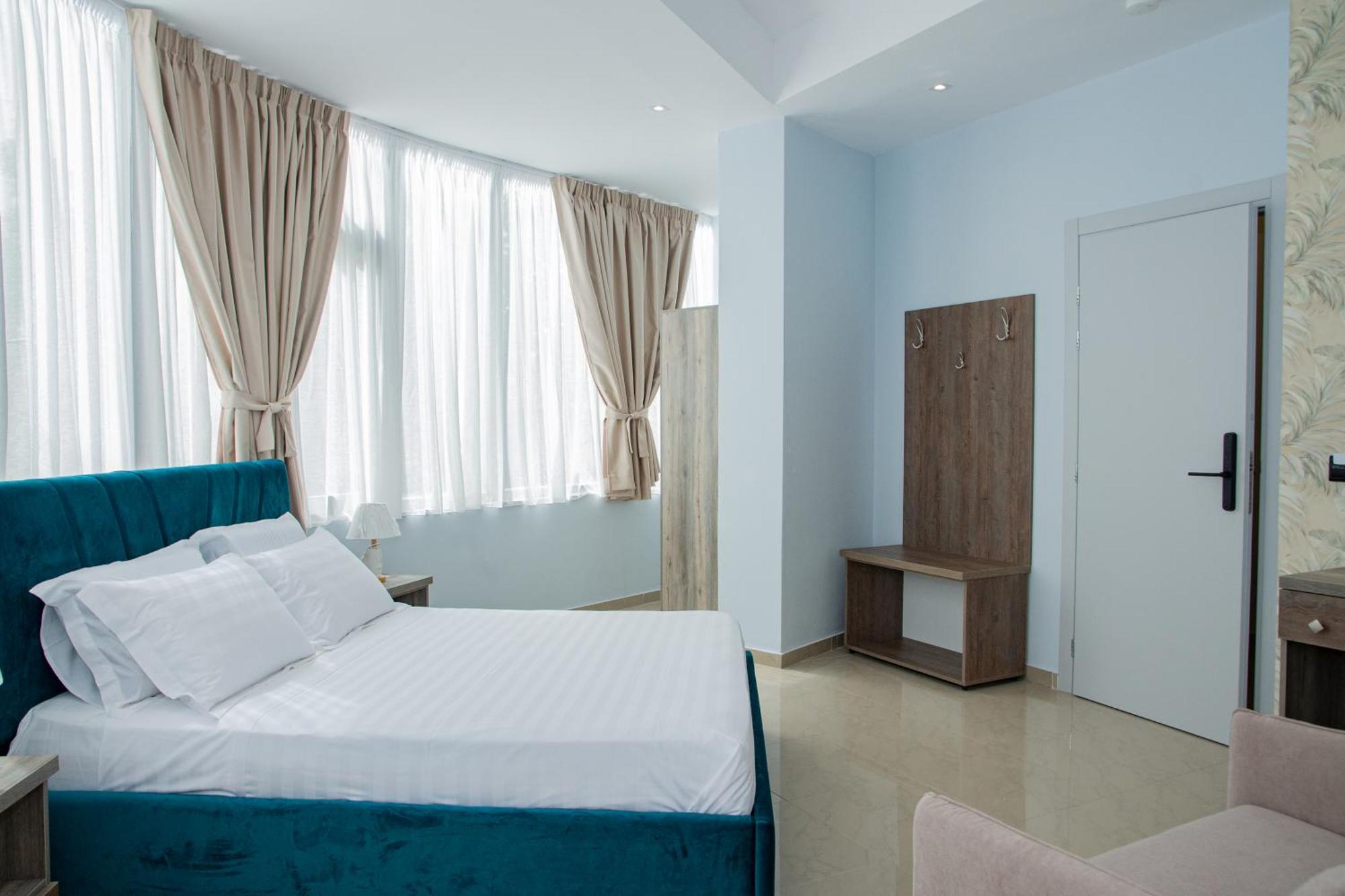 Alv Rent Rooms Vlore Luaran gambar